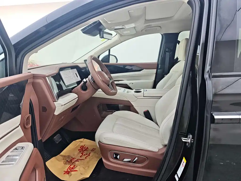 BYD Xia — миниатюра 4