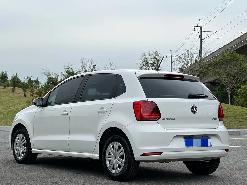 Volkswagen Polo — миниатюра 7