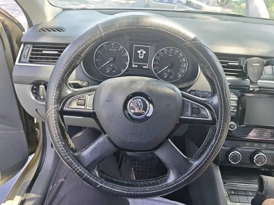 Skoda Octavia — миниатюра 15