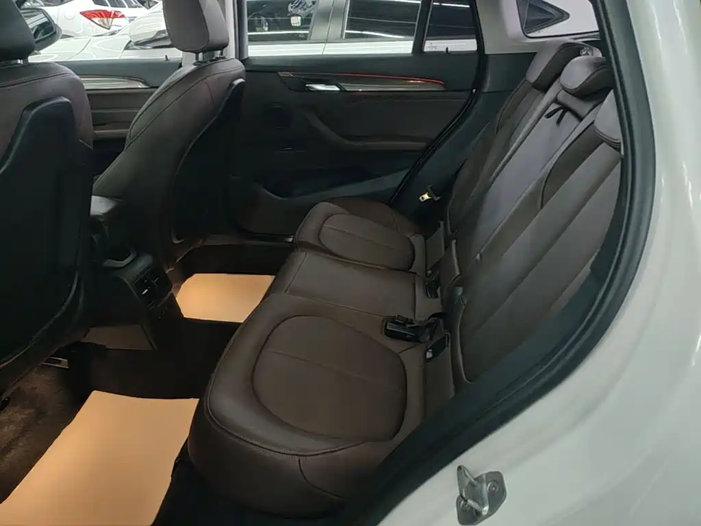 BMW X1 — миниатюра 17