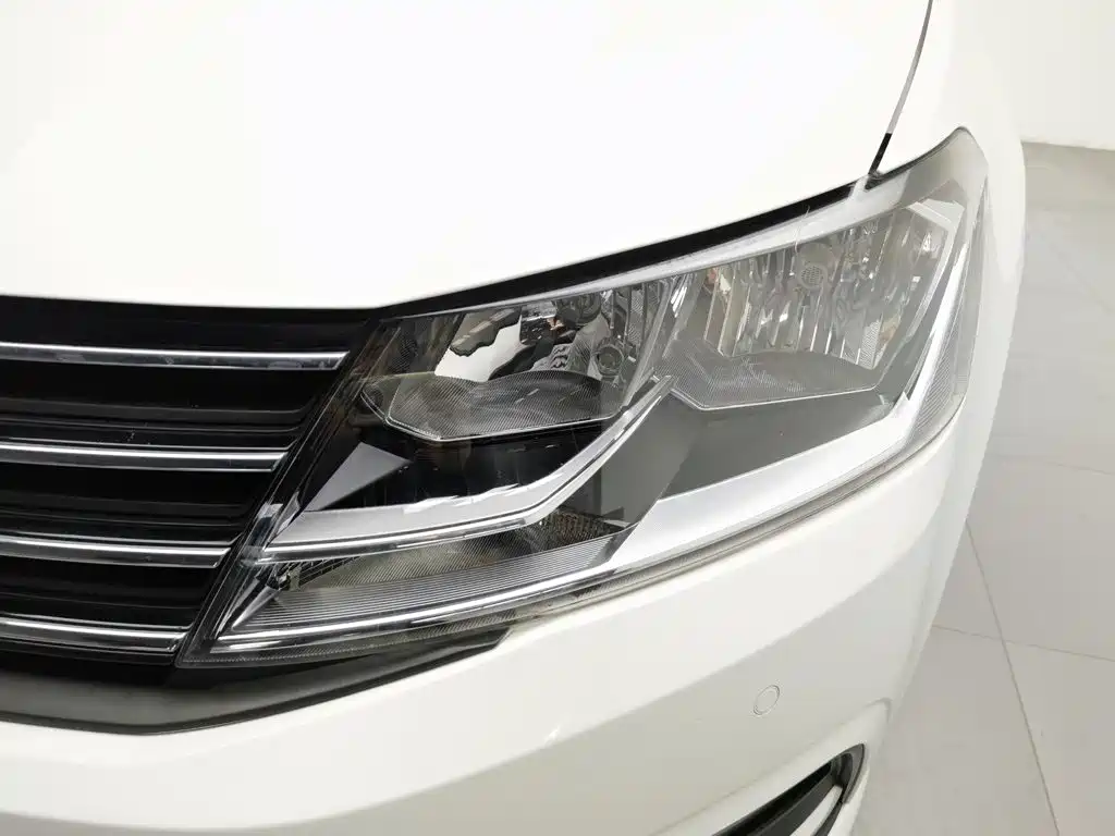 Volkswagen Lavida — миниатюра 7