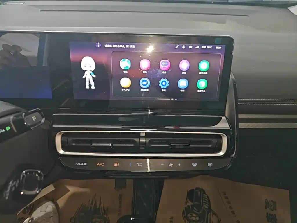 Baojun KiWi EV — миниатюра 13