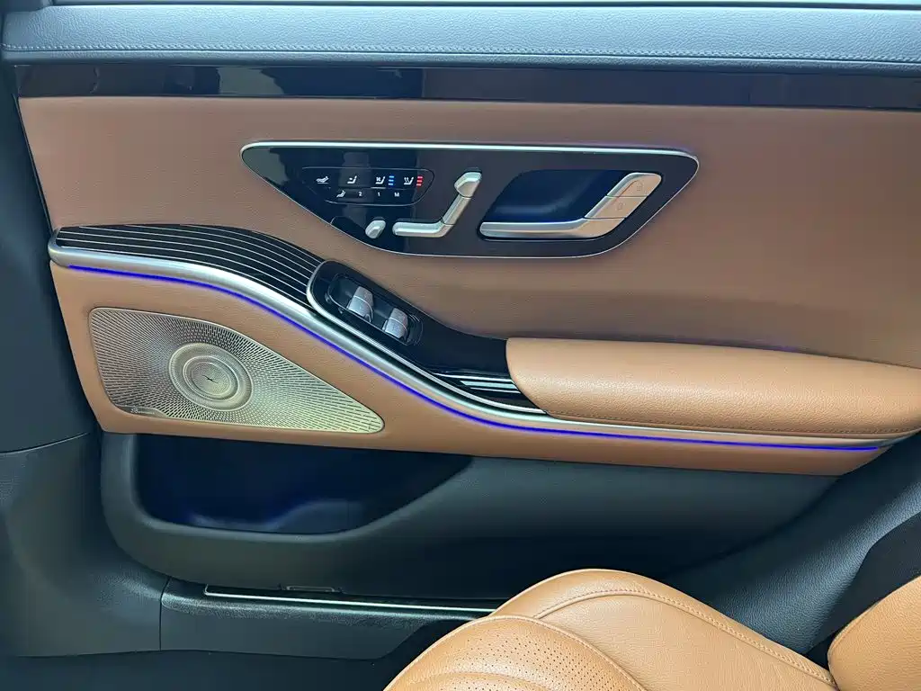 Mercedes-Benz S-Class — миниатюра 44