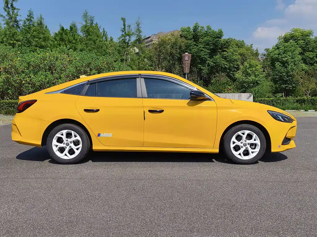 MG MG5 — миниатюра 4