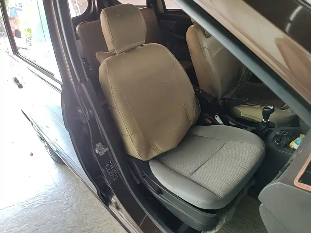 Wuling Hongguang — миниатюра 25