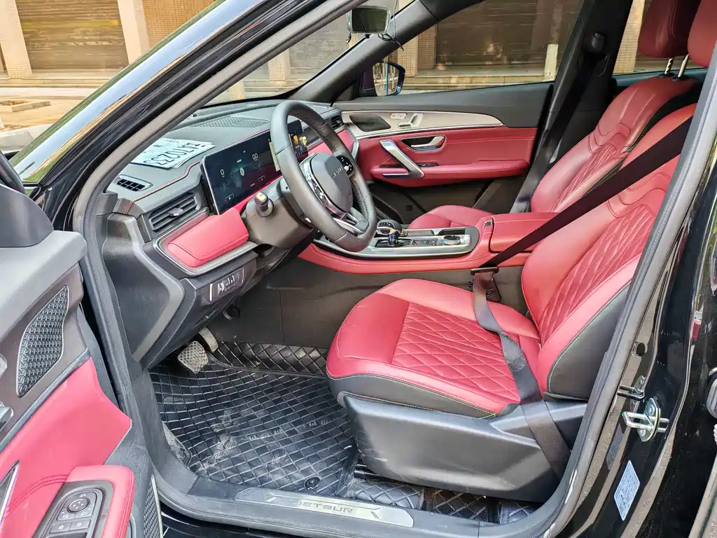 JETOUR X70 PLUS 2025 Champion 1.5T DCT Champion MAX+ 7 мест