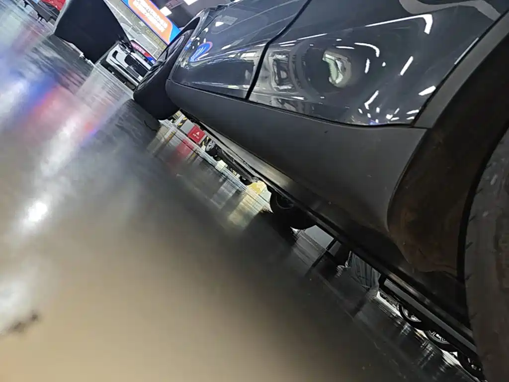 Tesla Model Y — миниатюра 22