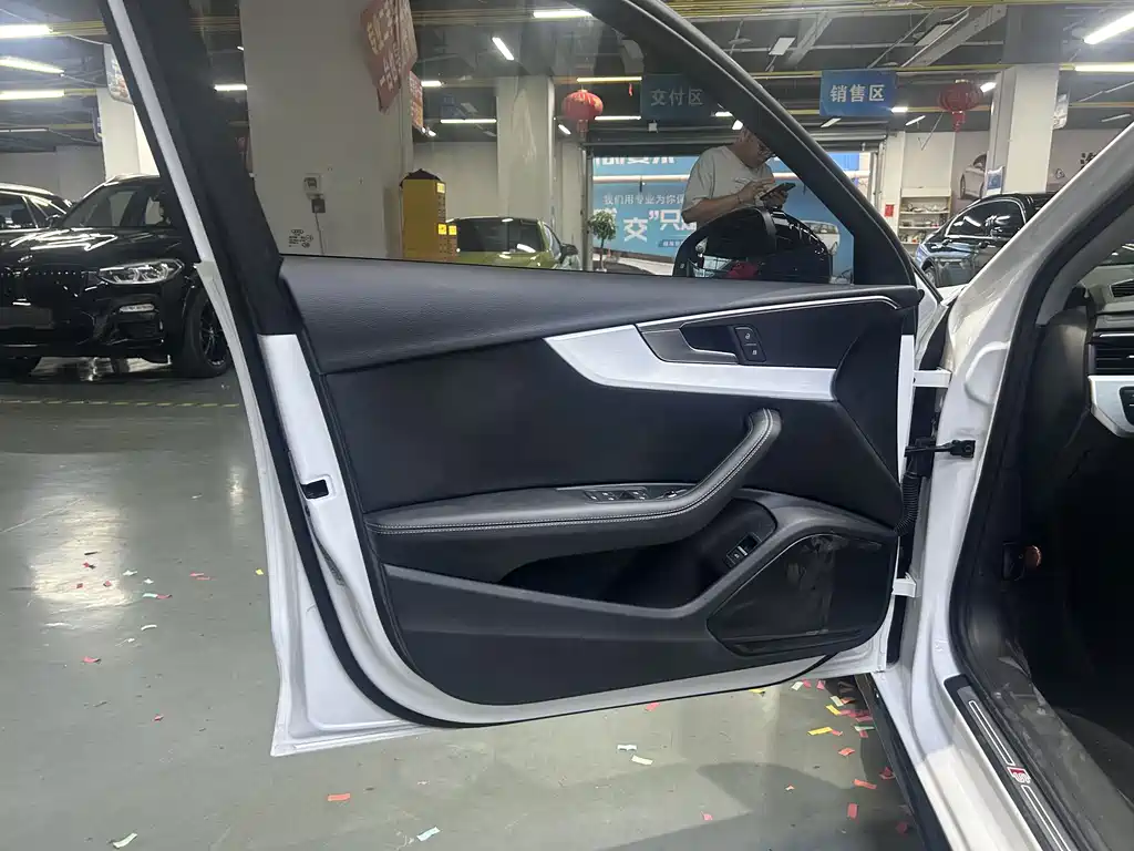 Audi A4L — миниатюра 4
