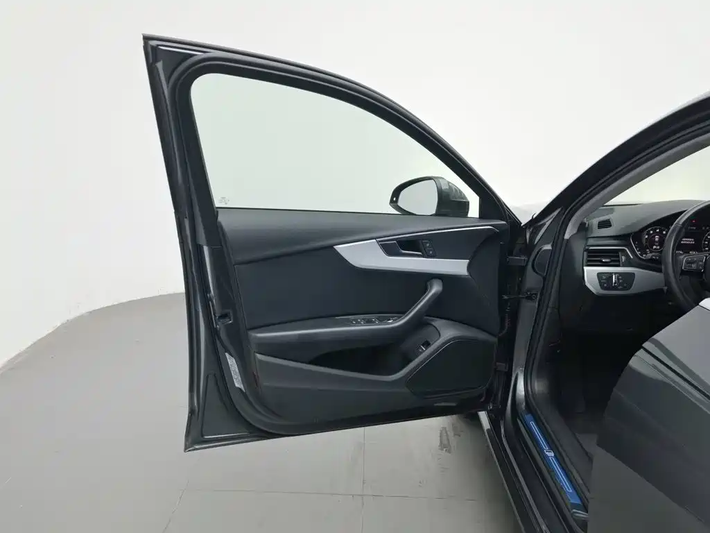 Audi A4L — миниатюра 8