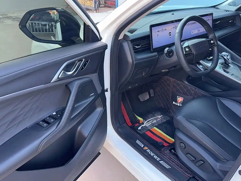 Roewe RX5 — миниатюра 8
