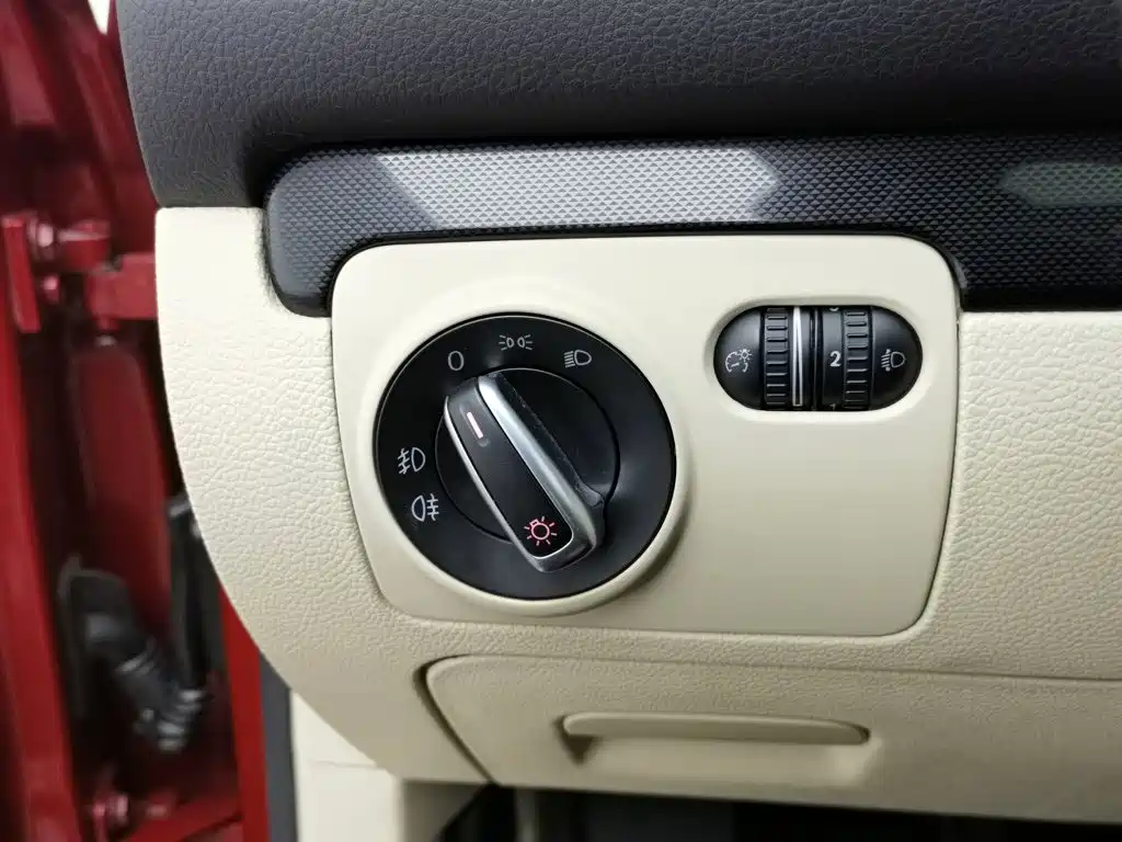 Volkswagen Golf — миниатюра 21