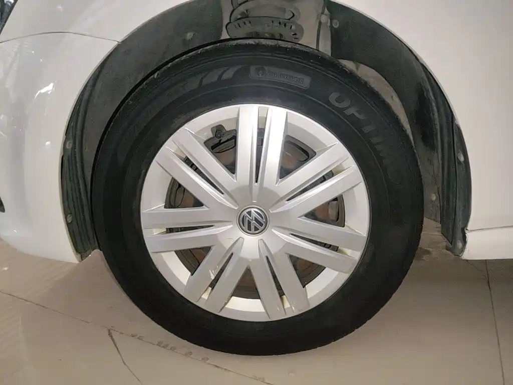 Volkswagen Polo — миниатюра 23