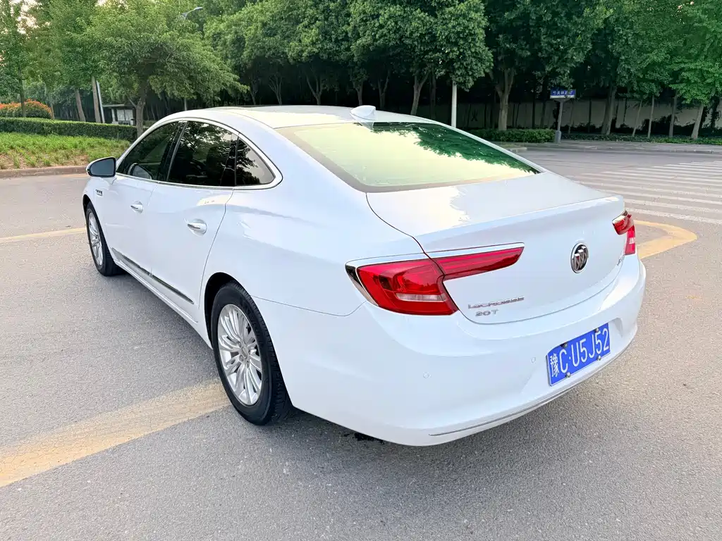 Buick LaCrosse — миниатюра 8