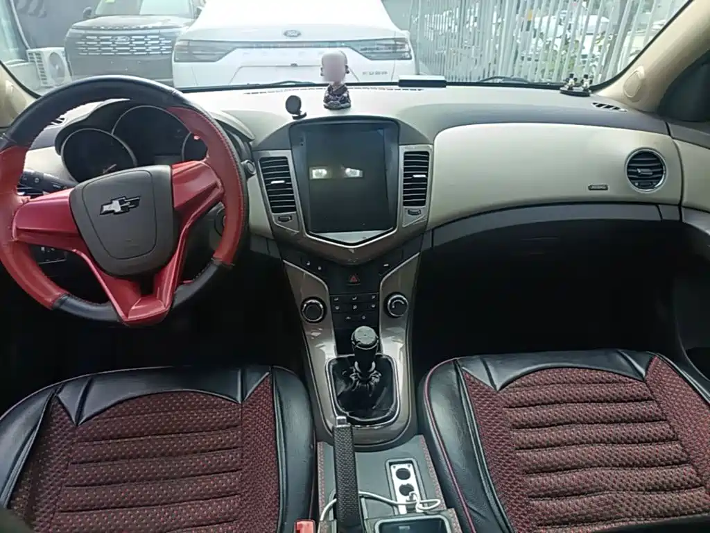 Chevrolet Cruze — миниатюра 14