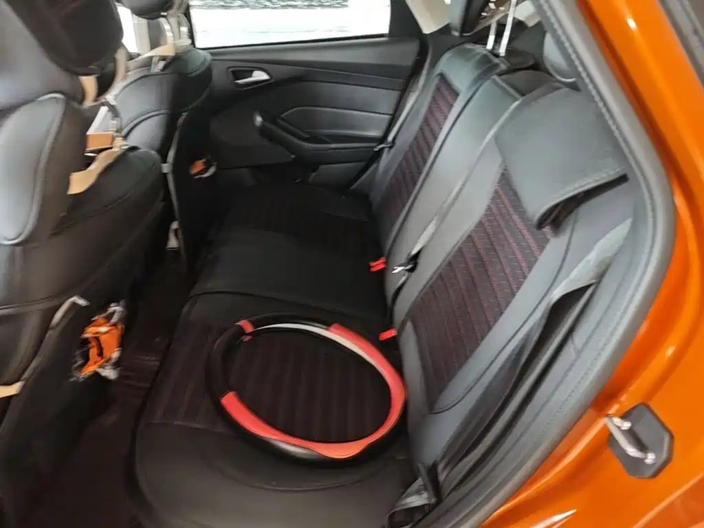 Ford Focus — миниатюра 17