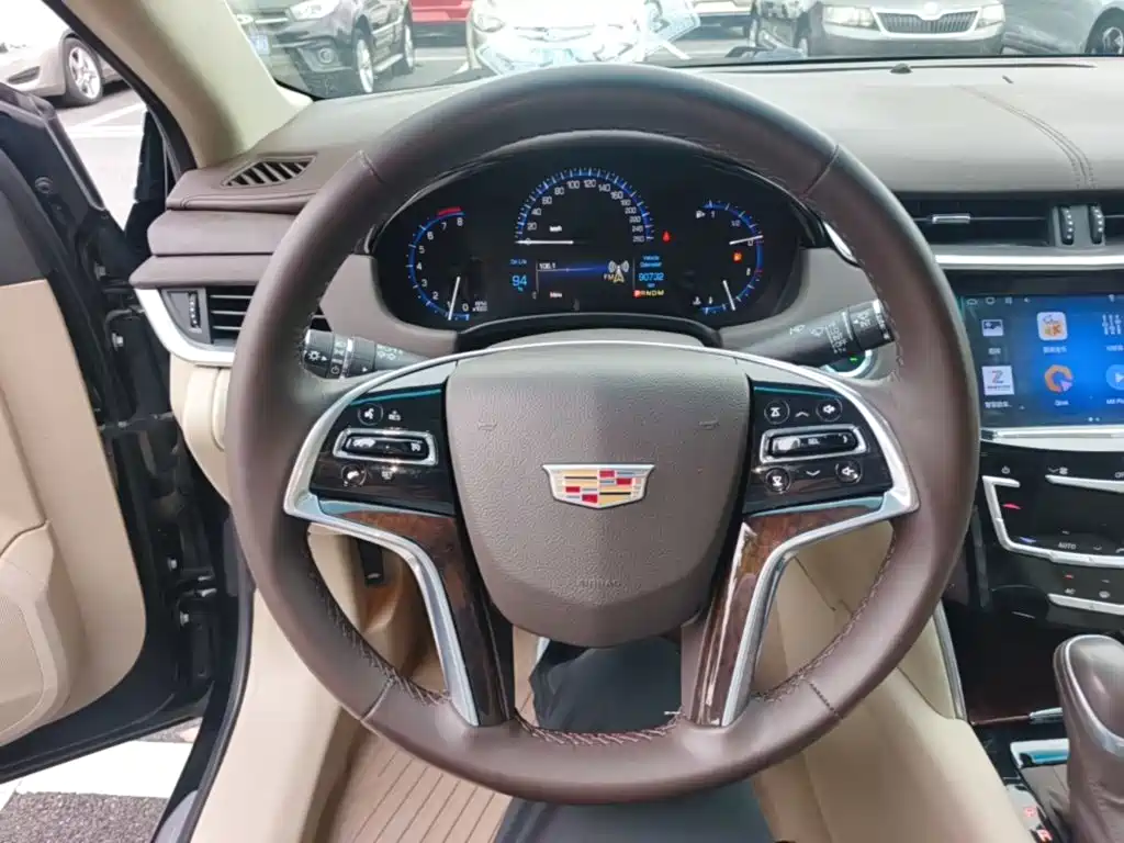 Cadillac XTS — миниатюра 11