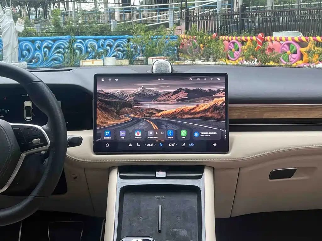 AITO Wenjie AITO M5 — миниатюра 10
