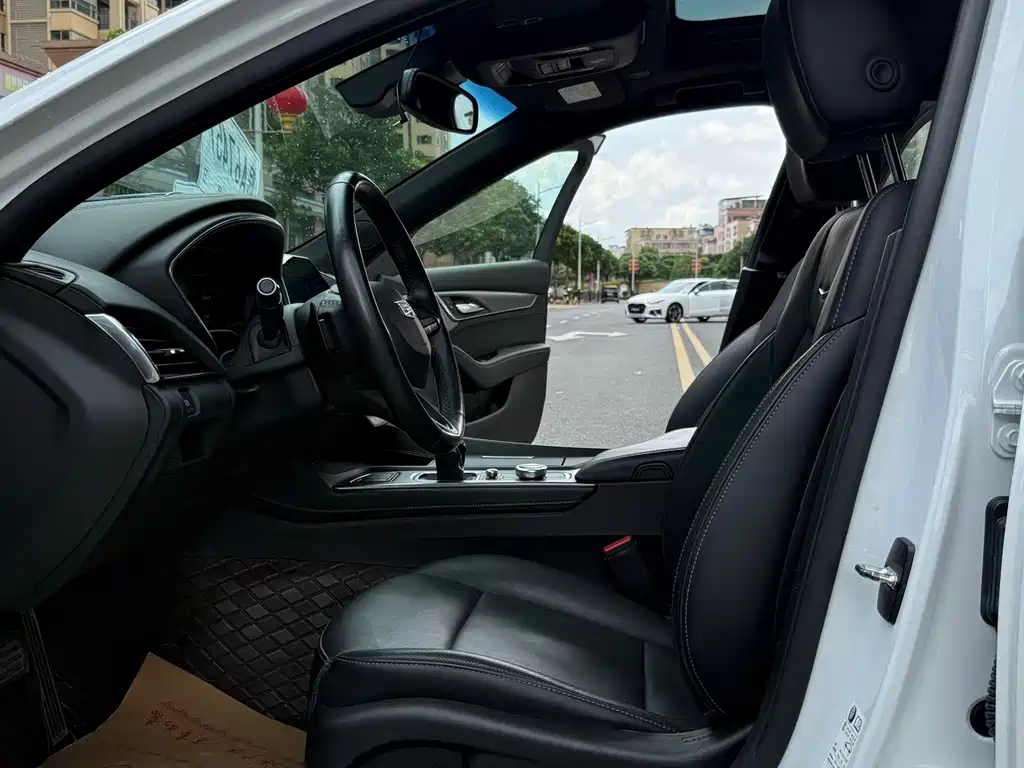 Cadillac CT5 — миниатюра 22