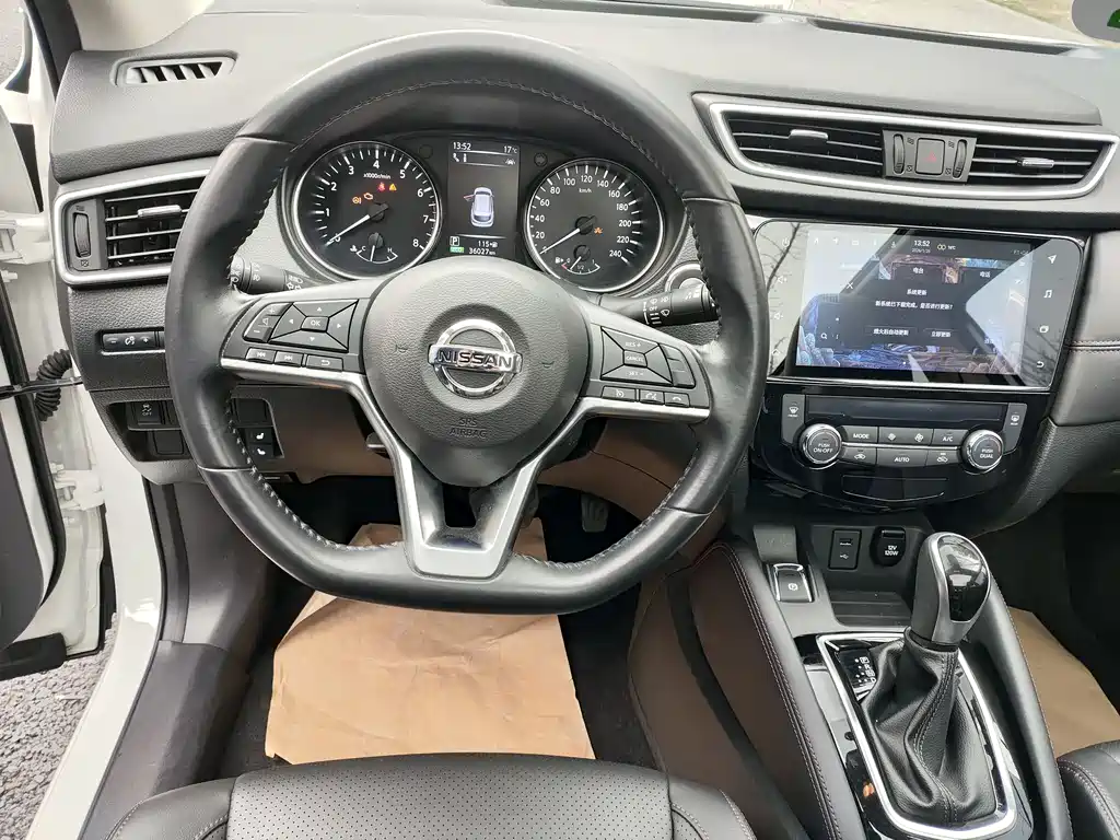 NISSAN QASHQAI