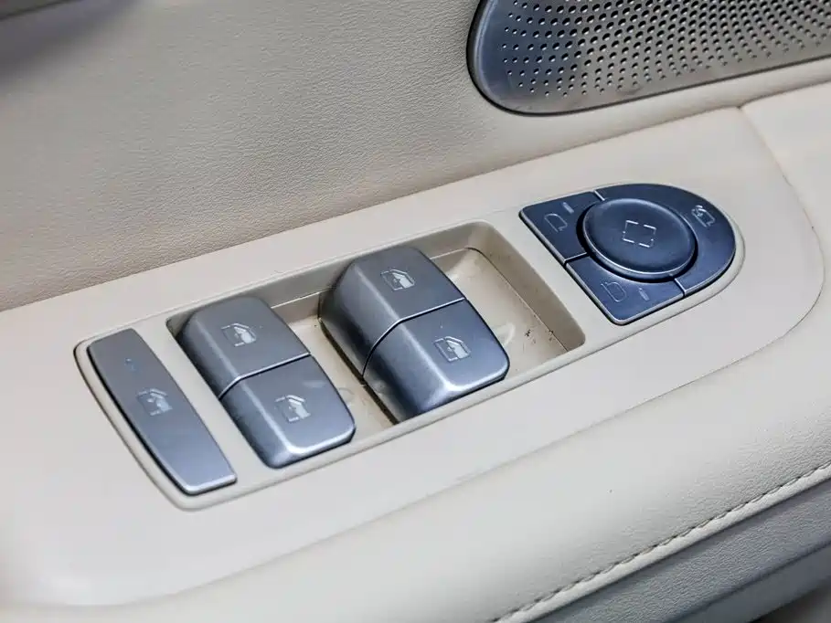 AITO AITO M5 — миниатюра 12