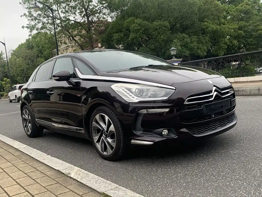 DS DS 5 — миниатюра 4