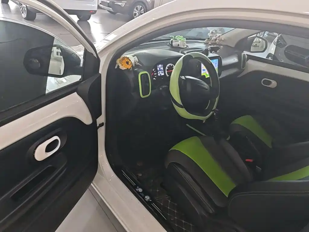 Roewe Clever — миниатюра 16