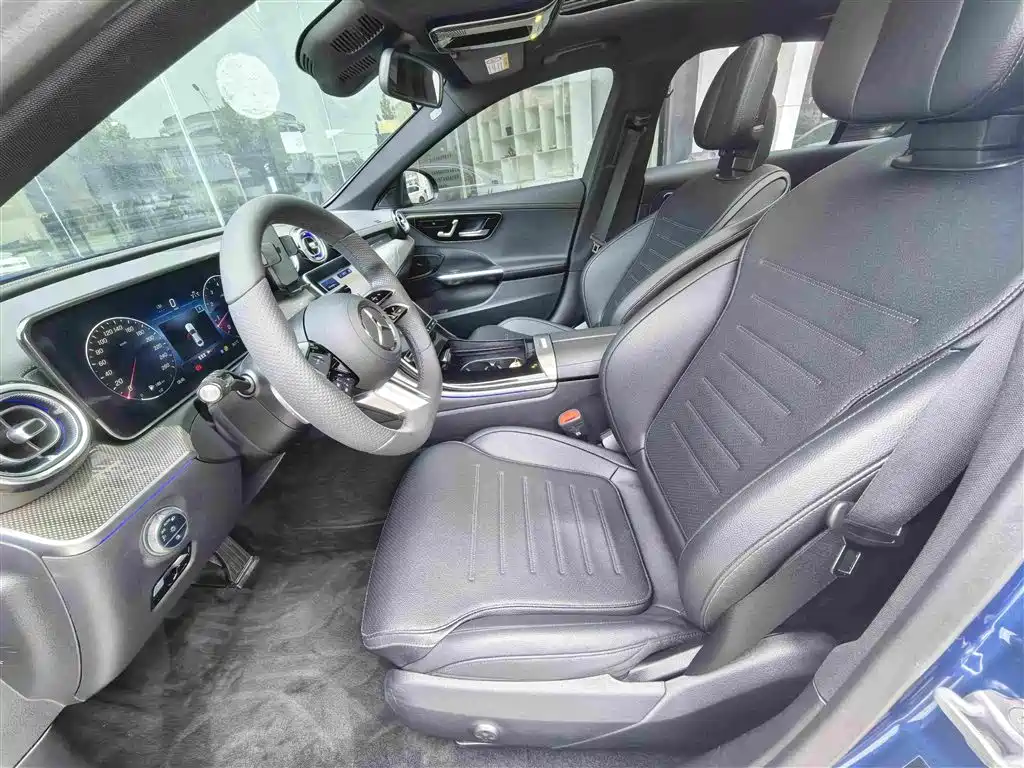 Mercedes-Benz C-Class — миниатюра 14
