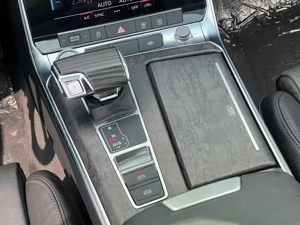 Audi A6L — миниатюра 12