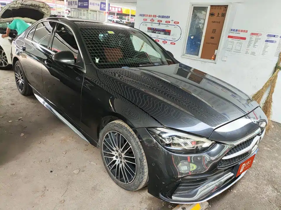 Mercedes-Benz C-Class — миниатюра 2