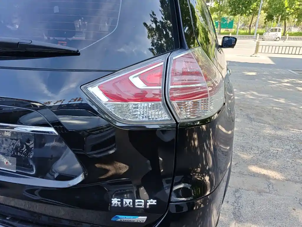 Nissan X-Trail — миниатюра 8