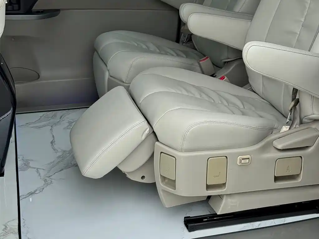 Toyota Previa 2006 2.4L 7 Luxury