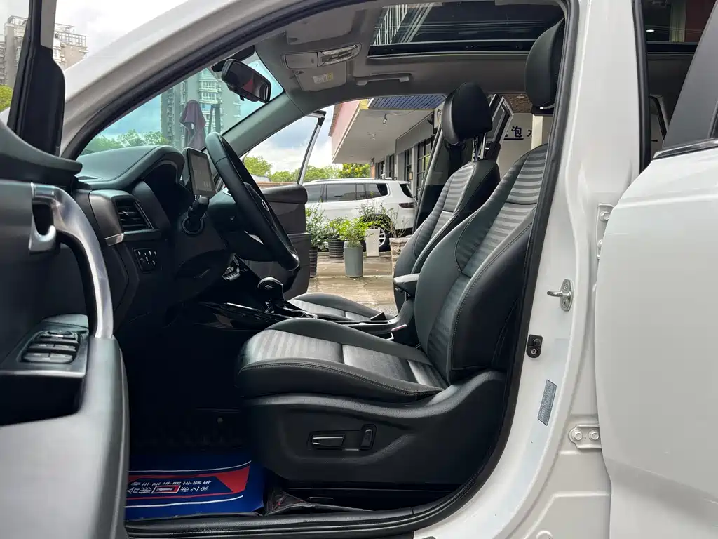 Kia Sportage — миниатюра 18