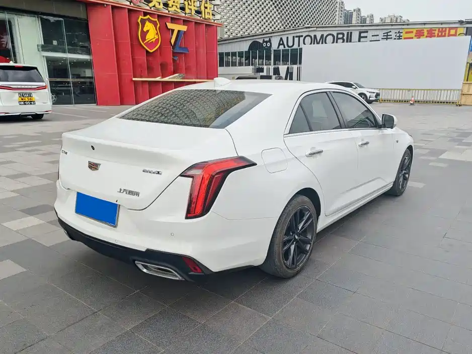 Cadillac CT4 — миниатюра 9