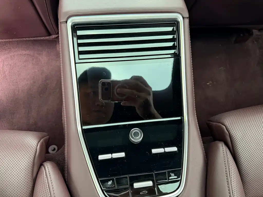Porsche Panamera — миниатюра 9