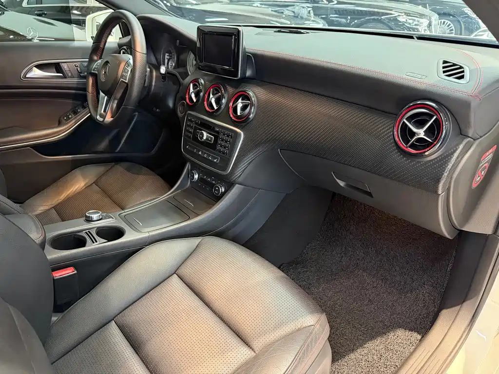 Mercedes-Benz A-Class (Import) — миниатюра 16