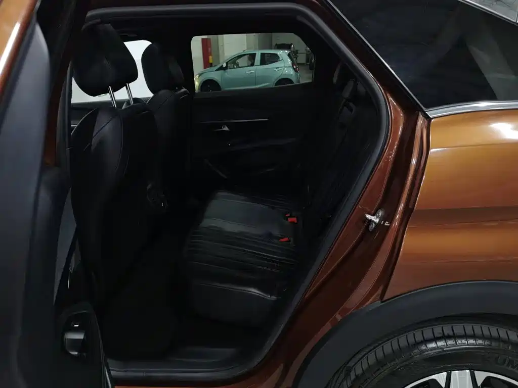 Peugeot 4008 — миниатюра 15