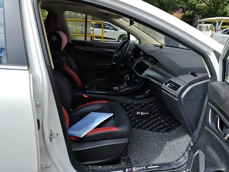Geely Emgrand GS — миниатюра 8
