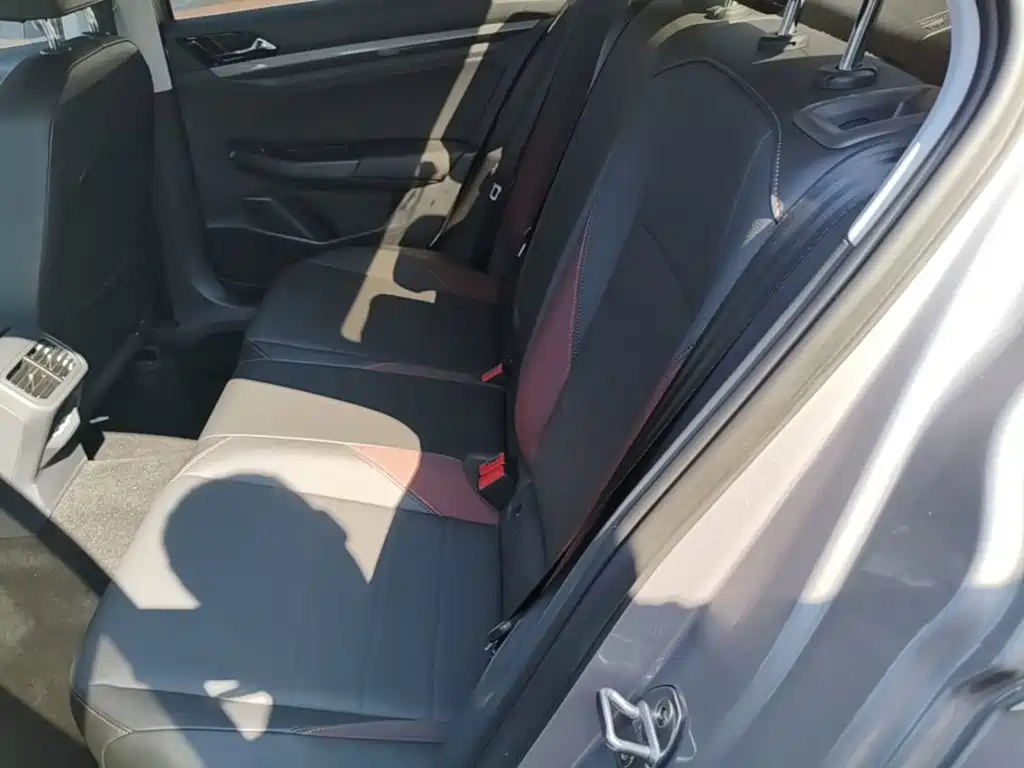 Volkswagen Bora — миниатюра 17