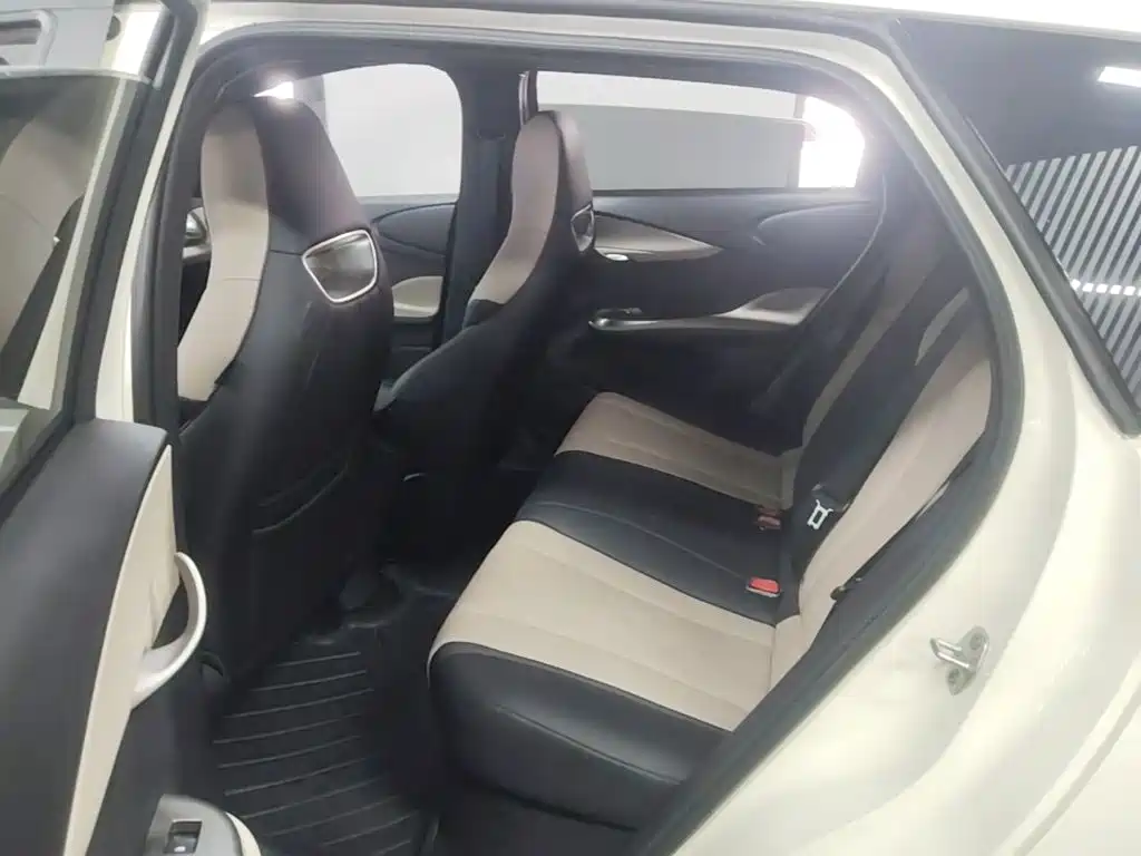 BYD Dolphin — миниатюра 17