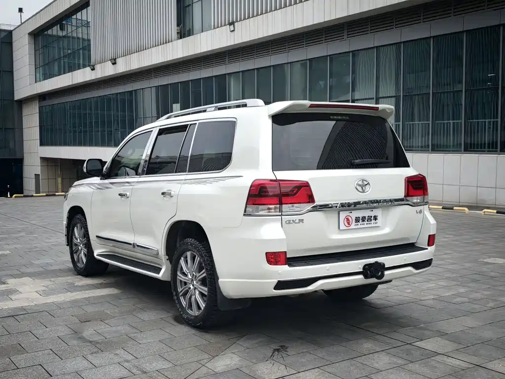 Toyota Land Cruiser — миниатюра 17