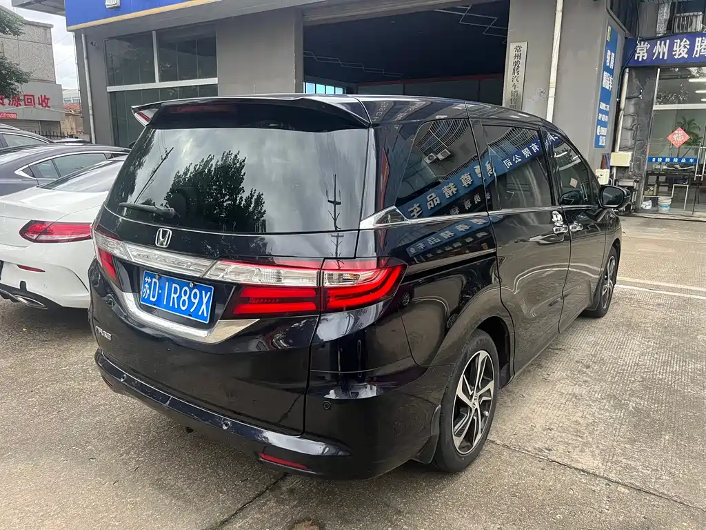 Honda Odyssey — миниатюра 10