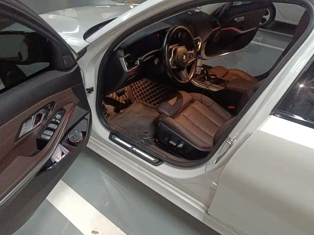 BMW 3 Series — миниатюра 14