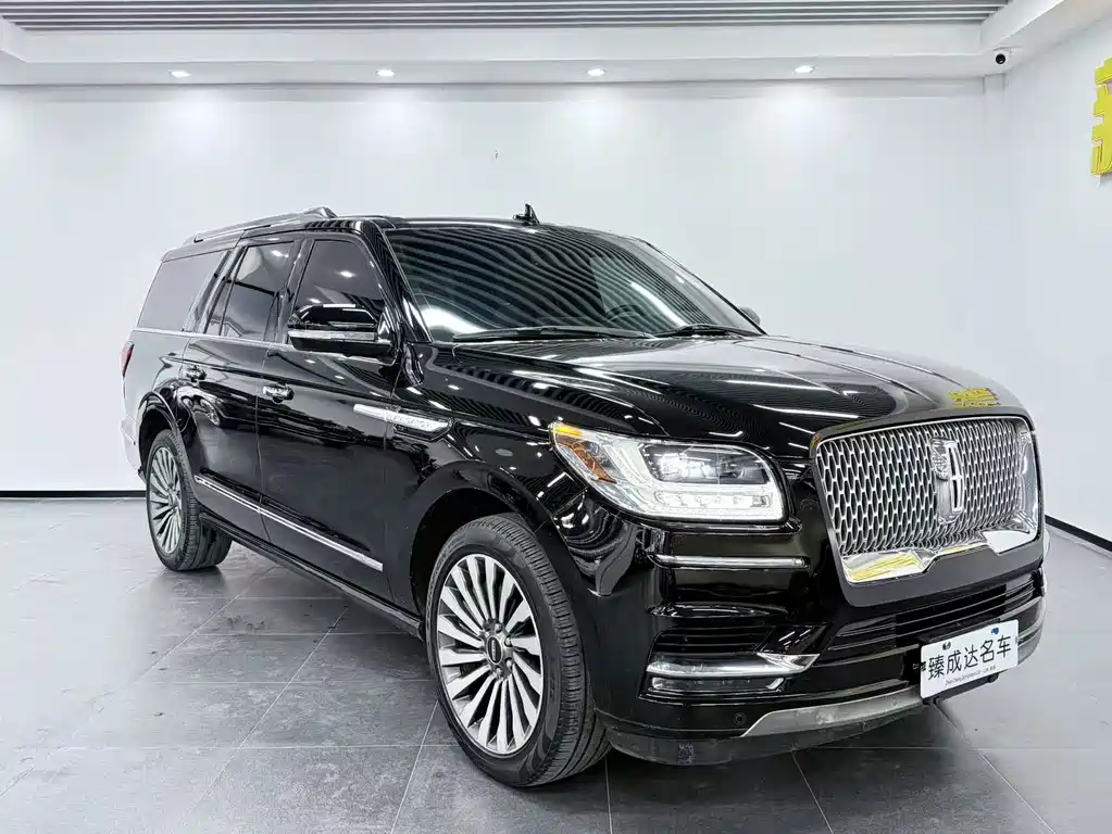 Lincoln Navigator — миниатюра 3