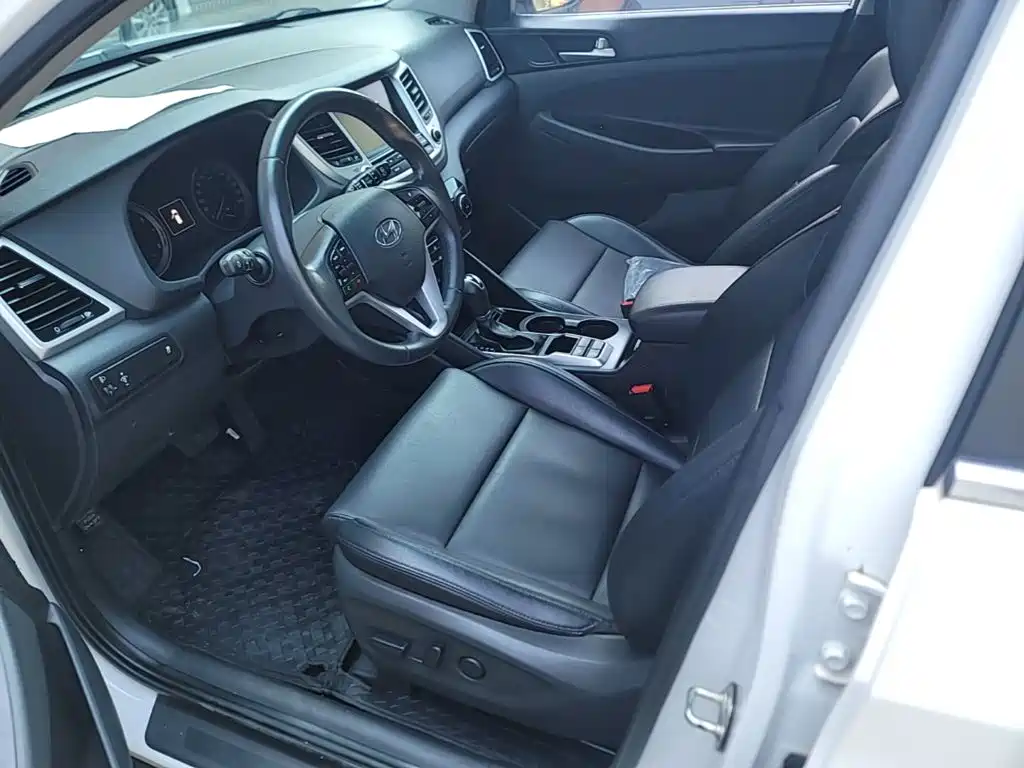 Hyundai Tucson — миниатюра 15