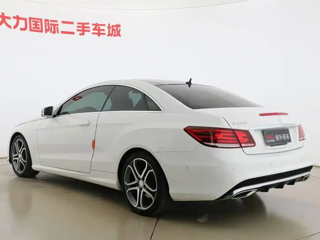 Mercedes-Benz E-Class (Import) — миниатюра 14
