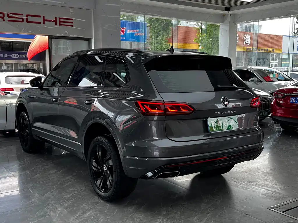 Volkswagen Touareg 2022 3.0TSI Sport