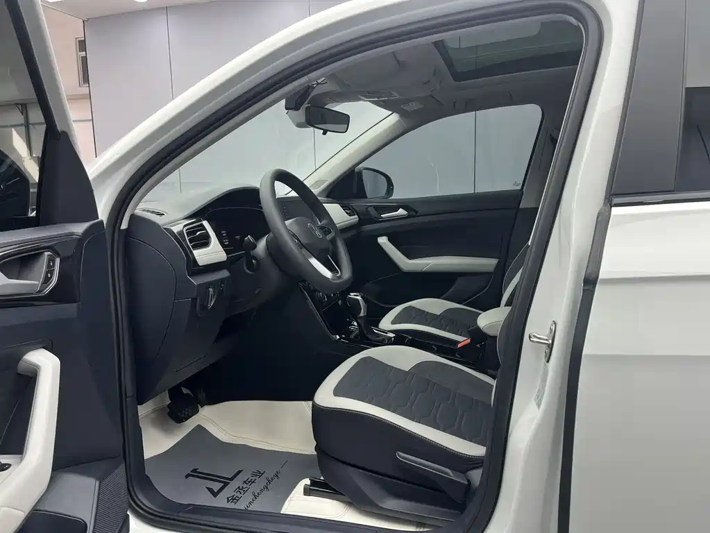 Volkswagen Tharu - фото 7