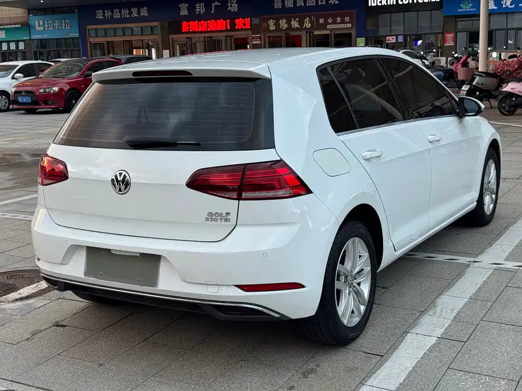Volkswagen Golf — миниатюра 6