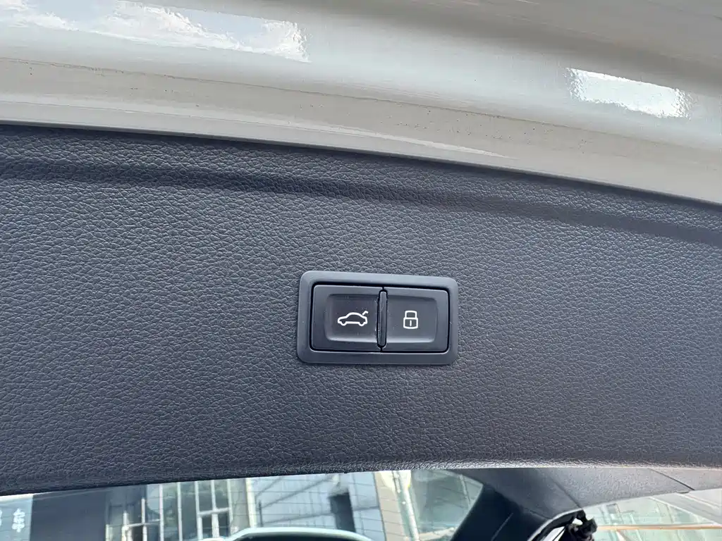 Audi Q5L — миниатюра 14