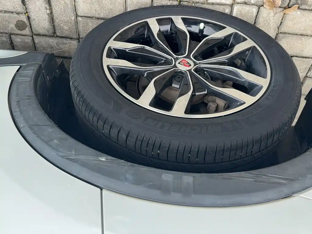 Roewe RX5 — миниатюра 19